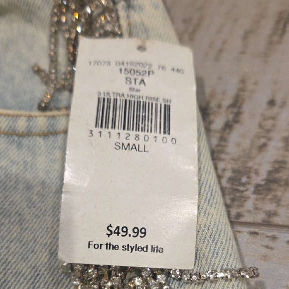 Buckle Light Blue Star Denim Shorts - Picture 4 of 10